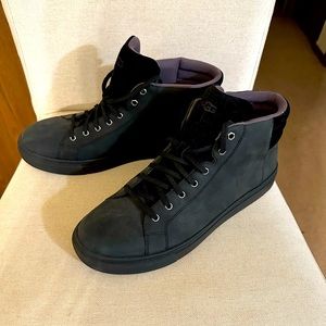 Worn once. UGG men shoes. In perfect condition.